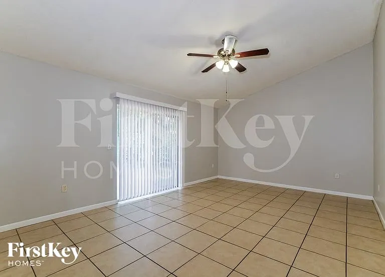 649 Nardello Dr — Photo 7