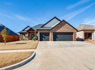4609 Bermuda Dr, Mustang, OK 73064