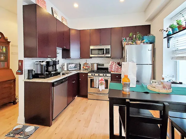 Spruce Street Lofts — Photo 17
