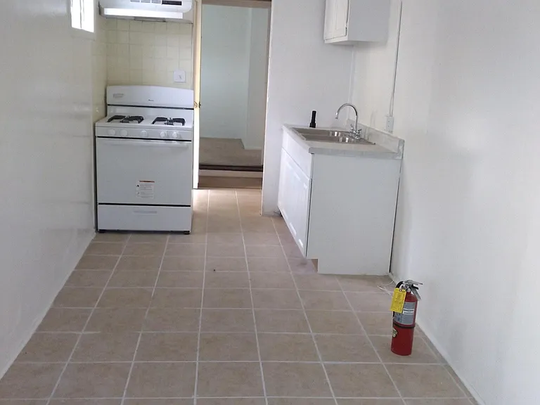 3621 W 59th Pl #5 — Photo 4