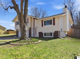 2205 Whitted Dr, Bellevue, NE 68123