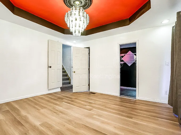 1774 Bolling Ave — Photo 11