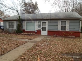 2320 SW Eveningside Dr, Topeka, KS 66614