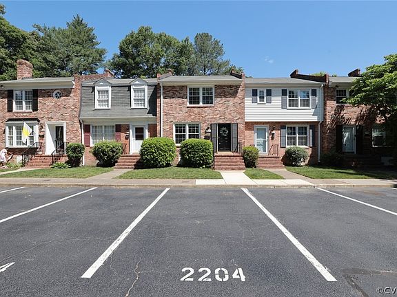 3rd image of 2204 Cranbury Ct