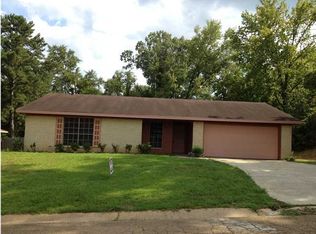 1463 Sleepy Hollow Dr, Jackson, MS 39212