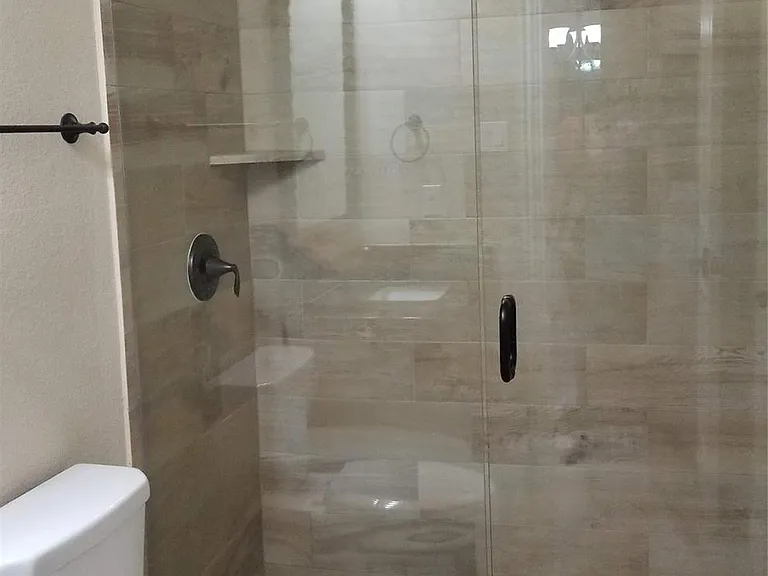 6905 Benjamin Way — Photo 15