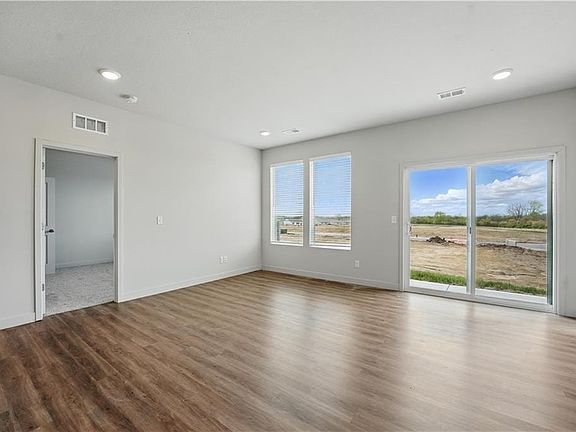 2nd image of 12422 Acacia Dr