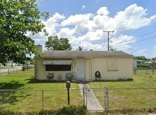 2312 Eagle Dr, West Palm Beach, FL 33409