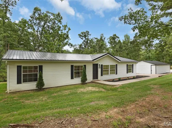 222 Timberland Dr, Warrenton, MO 63383