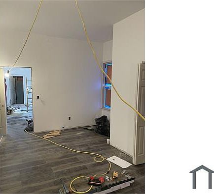 1st image of 567 Cary Ave #1A