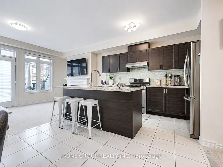 27 Sharbot Ln — Photo 8