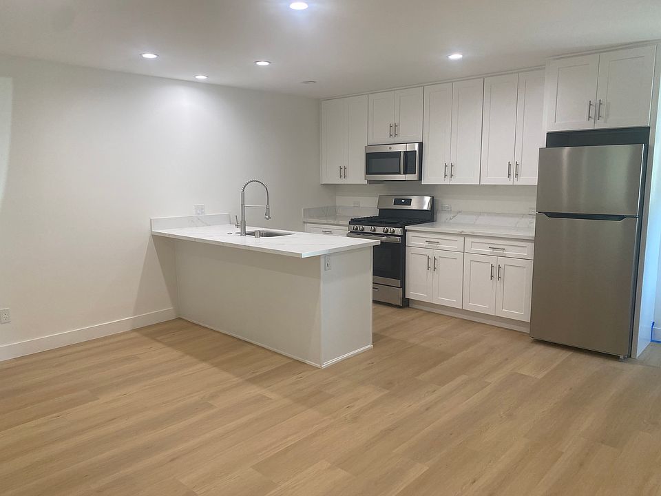 1st image of 1534 S Shenandoah St #20
