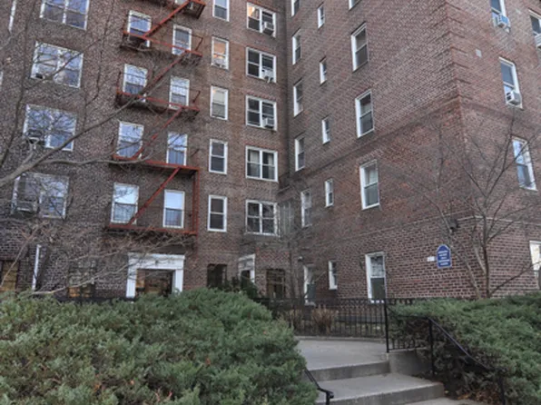 39-30 52nd Street image 13 of 16