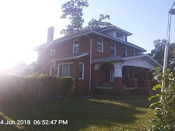 3rd image of 2864 Broad Rock Blvd