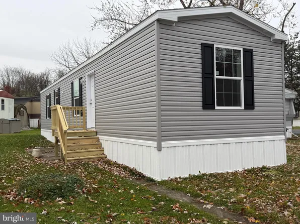 147 Gothier Ln, Grantville, PA 17028