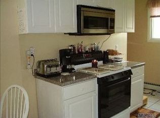 1334 14th St, West Babylon, NY 11704