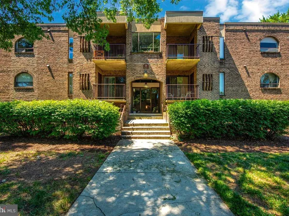 15 Silverwood Cir APT 6, Annapolis, MD 21403