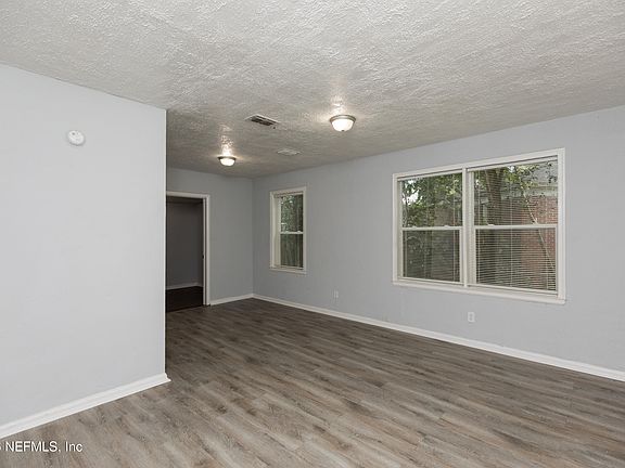 5th image of 865 BRANDYWINE Street