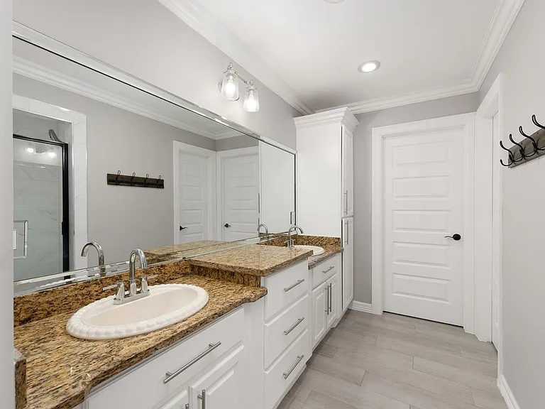 9450 Cajun Blvd — Photo 10