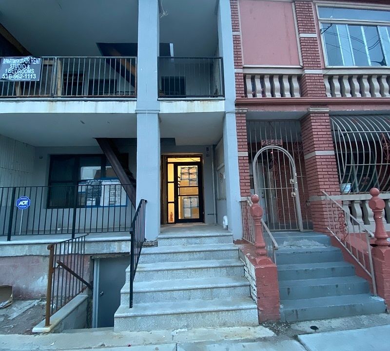 1st image of 2850 W 17th St #3B