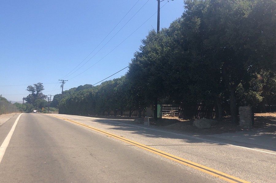 2nd image of 19827 S Mountain Rd