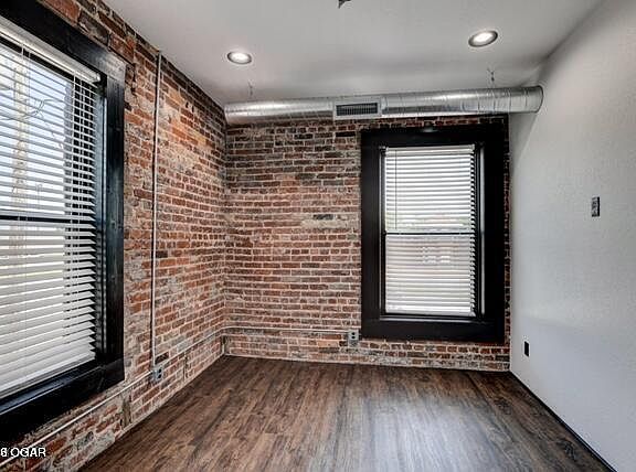 5th image of 210 N Madison St APT A