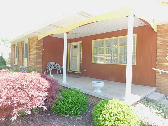 2nd image of 2220 Belaire St