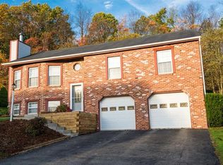 4809 Bayfield Rd, Allison Park, PA 15101