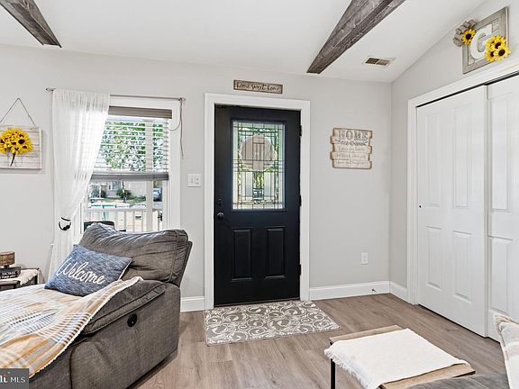 5th image of 32 Orchard Ln