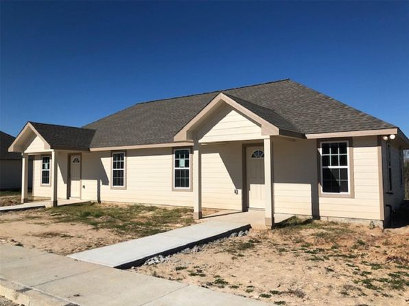 8421 W 1st St UNIT 2D