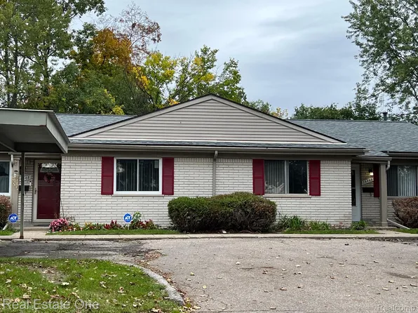 26460 Franklin Pointe Dr, Southfield, MI 48034