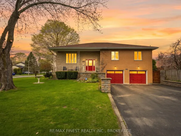 895 Nottinghill Ave, Kingston, ON K7P 2B4
