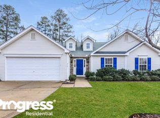 336 Holly Briar Dr, Fuquay Varina, NC 27526
