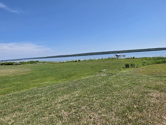 3rd image of 6397 Scenic Dr