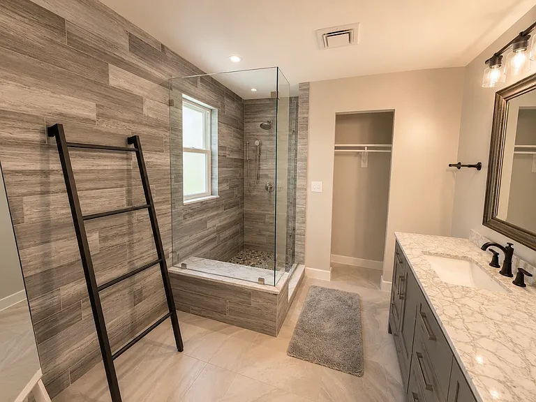 1360 Sycamore Rd — Photo 31