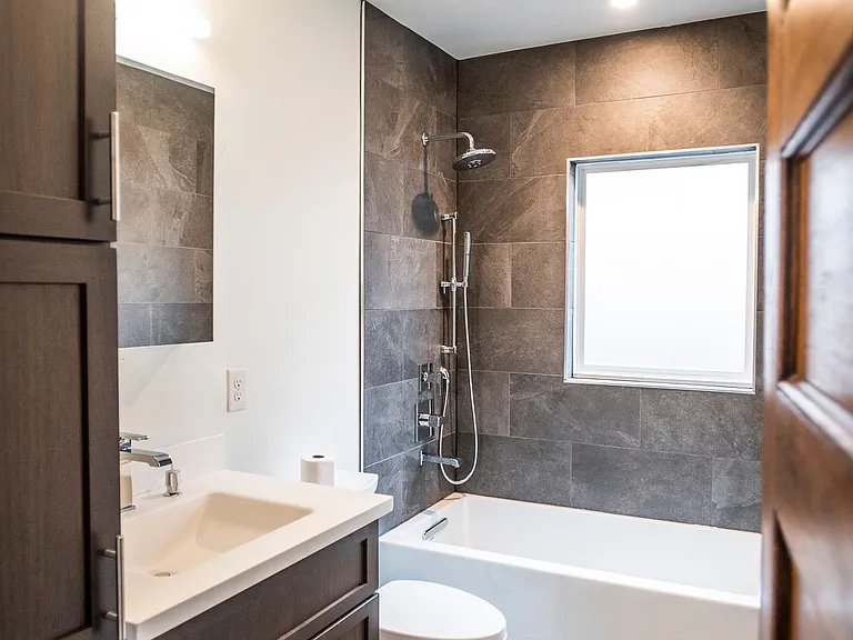 1351 N Marion St — Photo 8