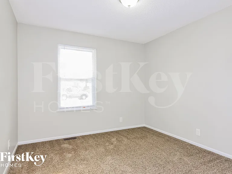 37 Westbrook Dr — Photo 11