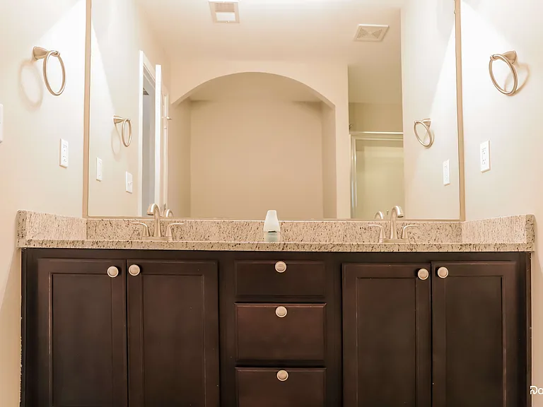 7105 Creeksong Dr — Photo 6