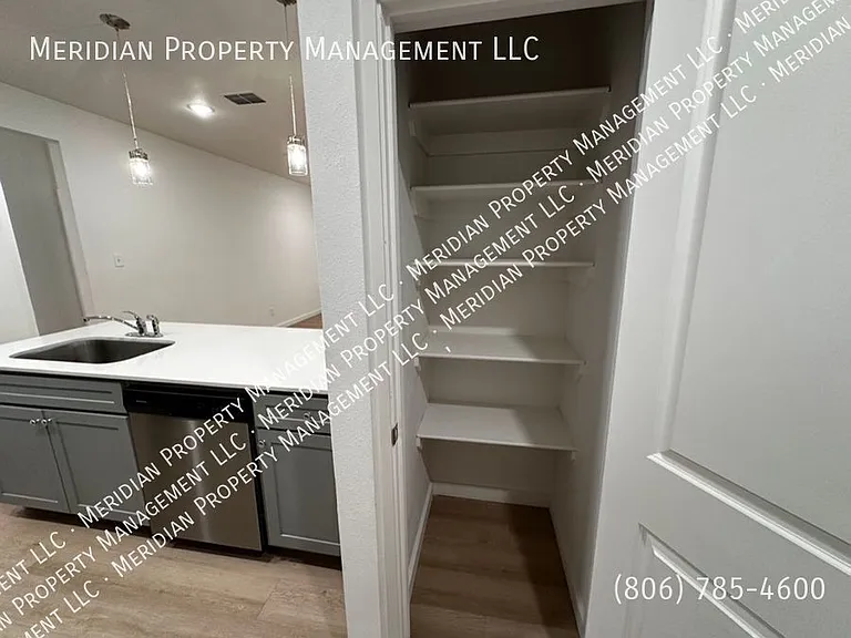 5513 Itasca St — Photo 8