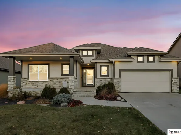 17030 Aurora St, Omaha, NE 68136