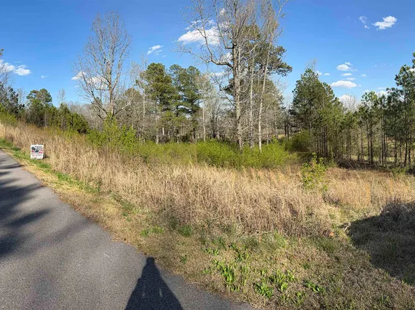 14 N Montcrest, Cullman, AL 35057