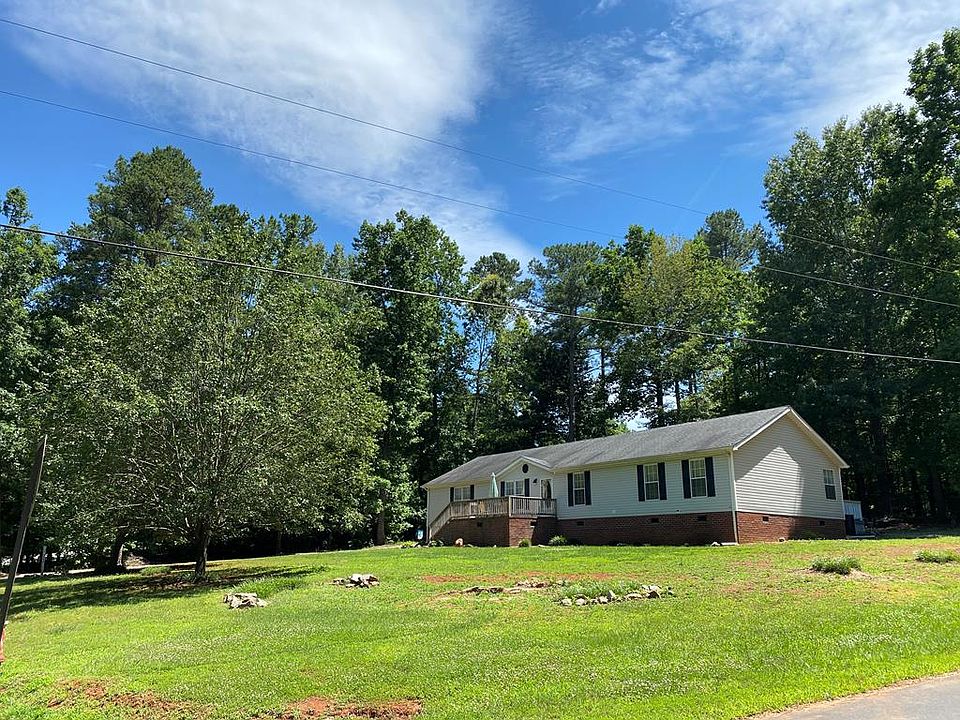 1st image of 525 Wildwood Cir
