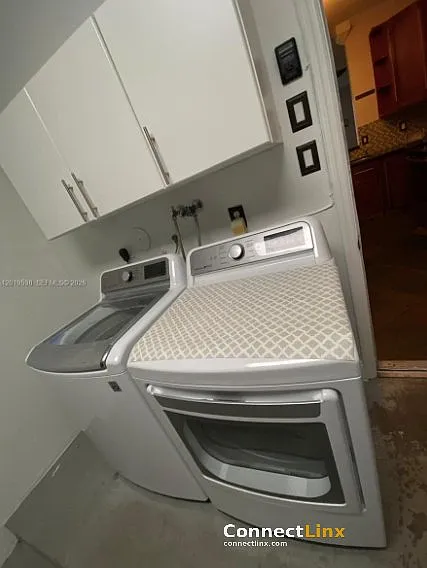 2041 Pompeii Ct — Photo 11