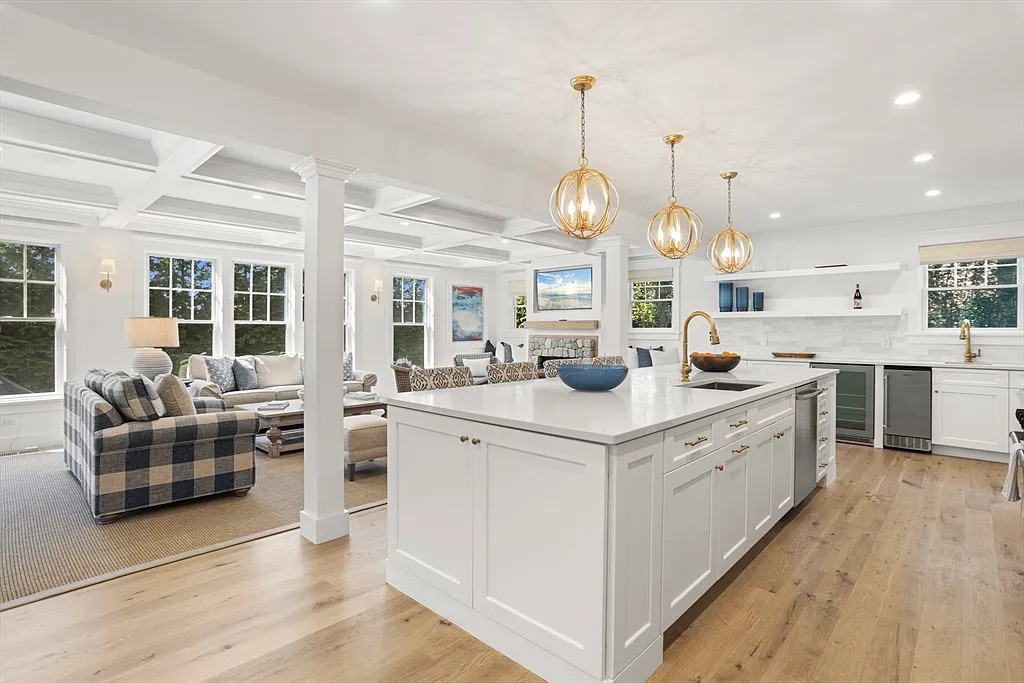 5 bed, 7.0 bath, 3399 sqft, $29,000 — Photo 4