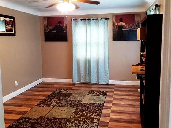 3rd image of 23068 Clifford Dr