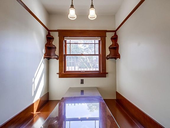 4th image of 2820 B St