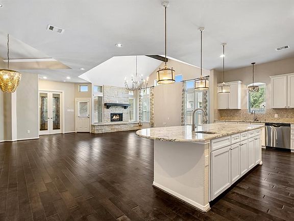 5th image of 292 Camden Hills Dr
