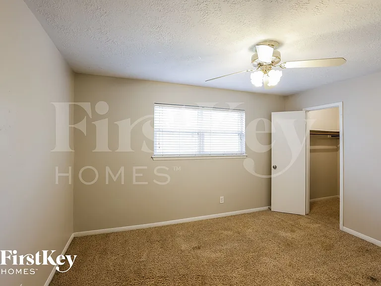25603 Pecan Valley Cir — Photo 11