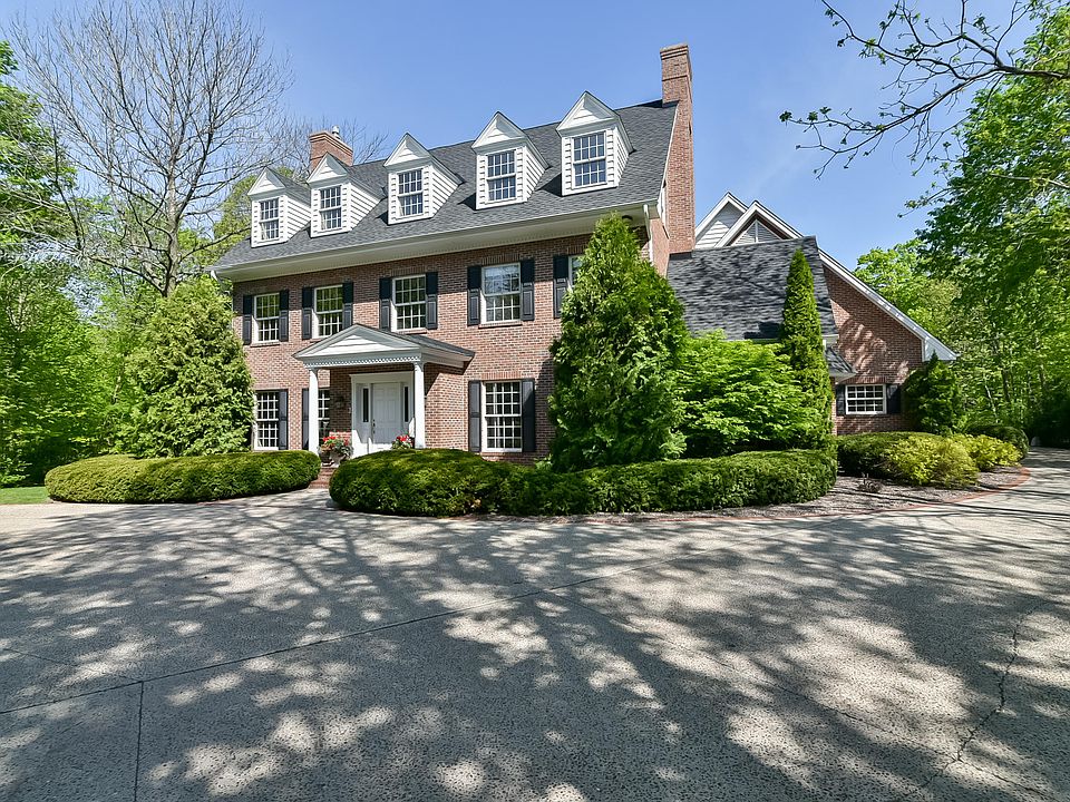 6810 Hoods Creek Rd, Franksville, WI 53126 Zillow