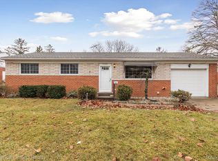 14468 Ronnie Ln, Livonia, MI 48154